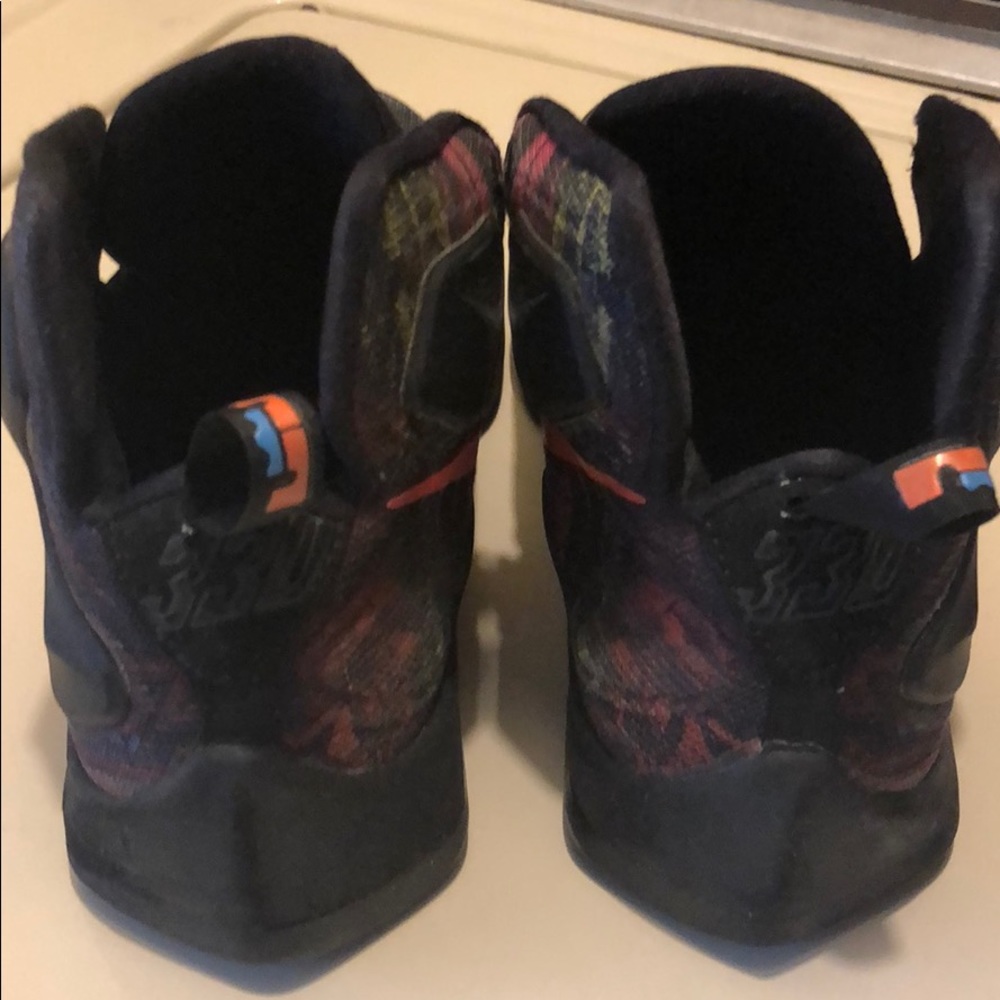 Lebron James - Picture 6 of 6